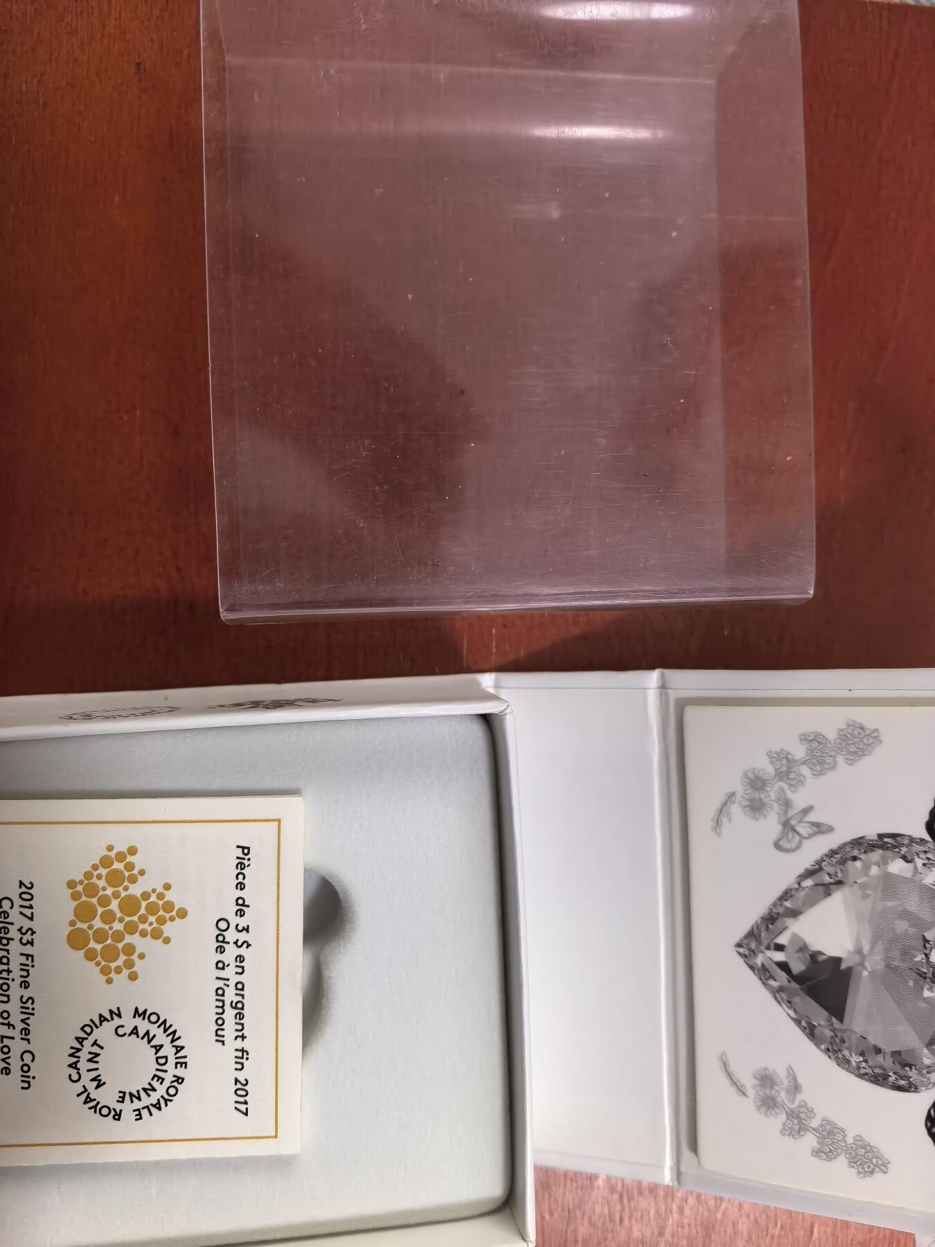 长老汇蛇年精选第九十九场拍卖 钱币空盒3盒（不含币），如图，含证书