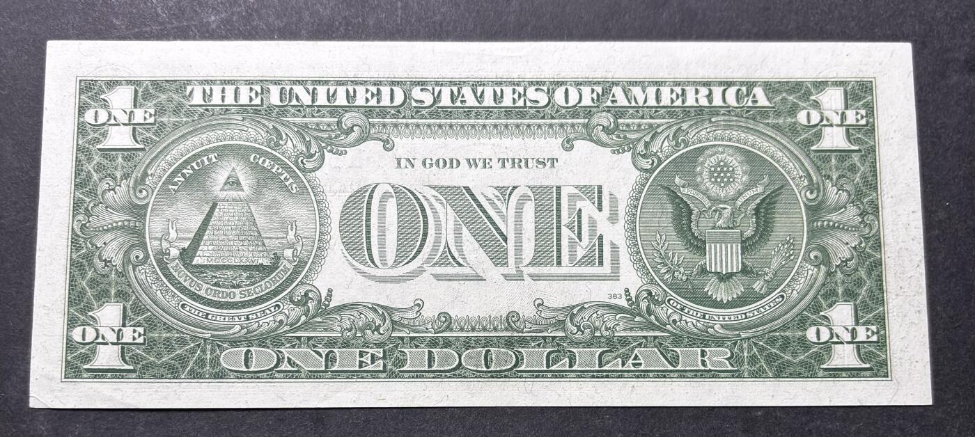 【金马踏春，泉马奔腾】2026 年新年贺岁场，（定于年初五接财神截拍）祝各位老板马到成功，马上有钱，愿岁岁平安喜乐顺遂 少见 1957 年蓝印版美国 1 美元，尾号 501