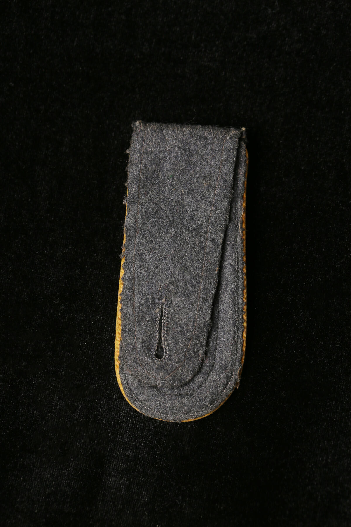 欢庆春节！戎马世界章牌大赏第112期春节大拍  德专场 德三空军上士肩章一只