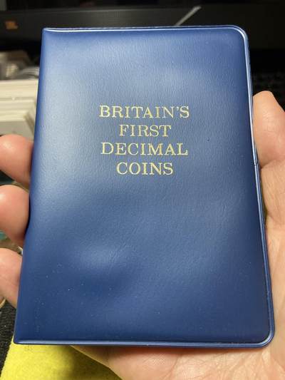 2026年第二十二场(总第一百九十一场）外国好品散币场(免佣金) - 英国🇬🇧十进制第一版首发年原册套币5枚