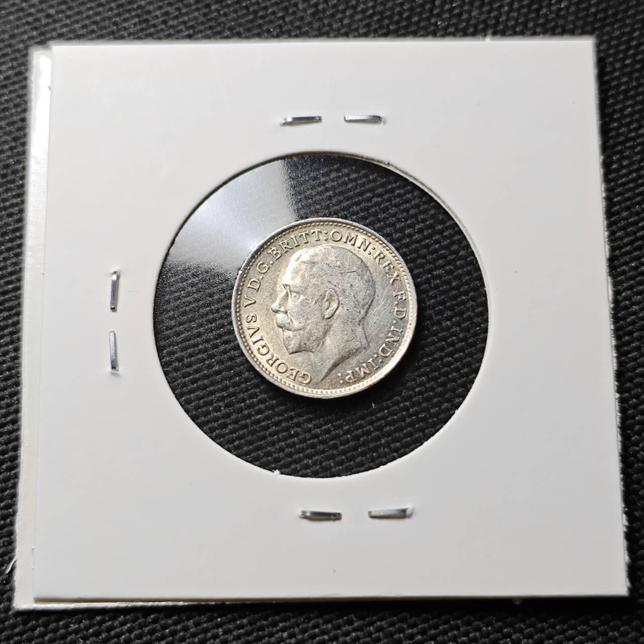 KK钱币收藏小铺  第399期  百期特拍（四拍之三）2月预留时间 周末发货  1914英国乔五3便士银币 深打好品