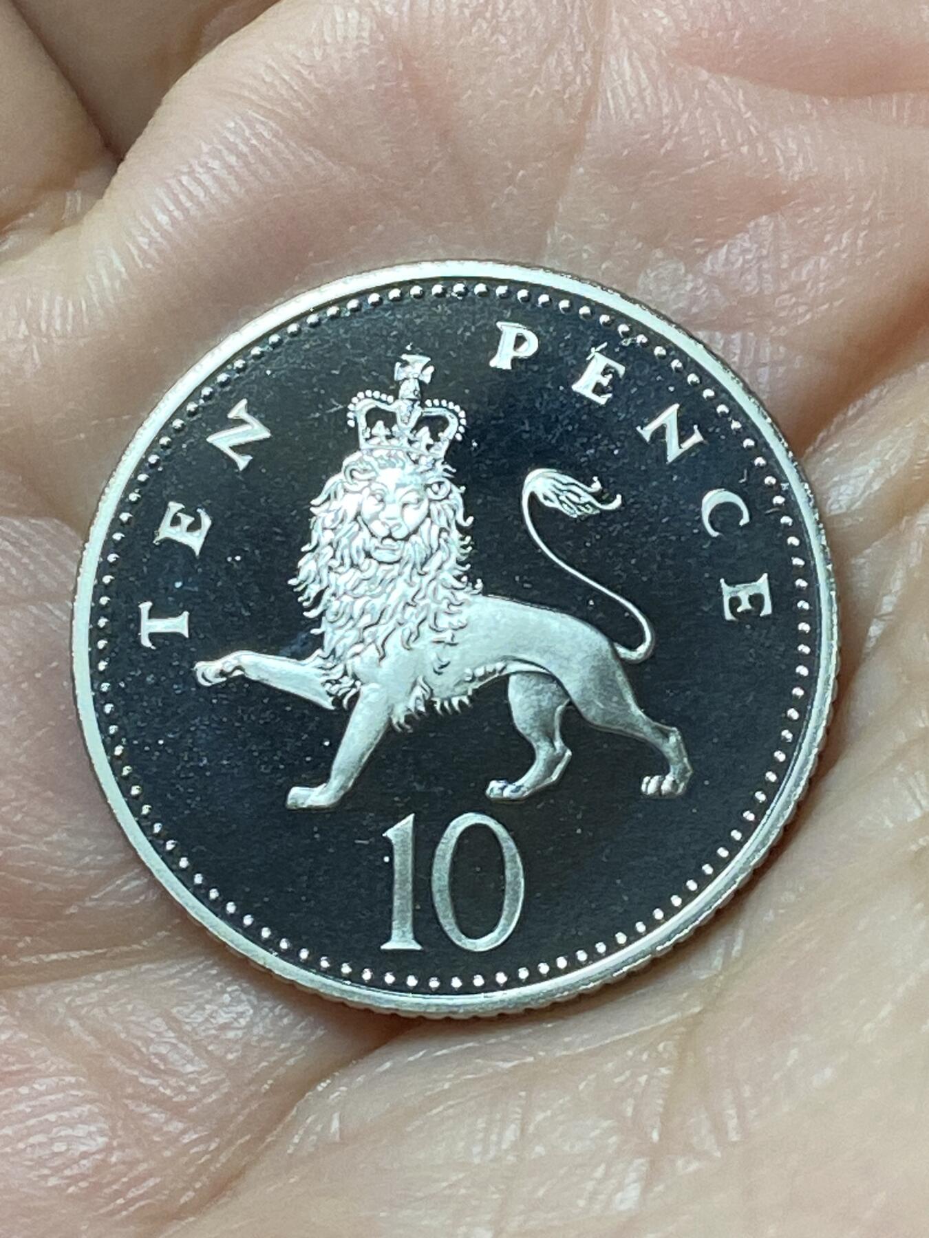 2026年第二十二场(总第一百九十一场）外国好品散币场(免佣金) Proof精制币–英国🇬🇧1994年10便士(伊丽莎白二世中年高冠第二版，小尺寸版，发行量最少年份44649枚)