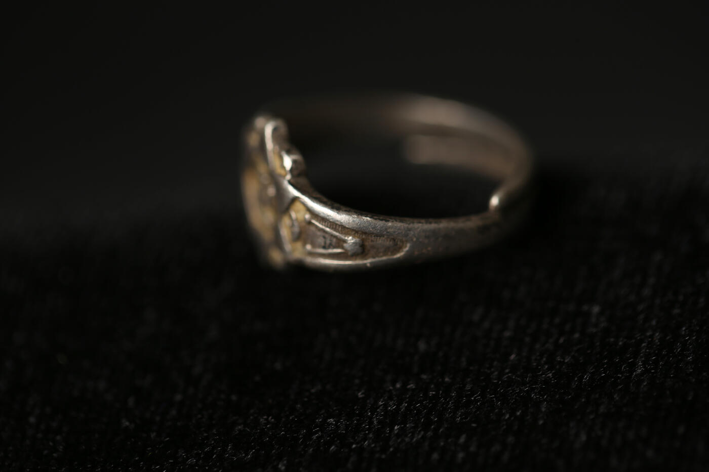 欢庆春节！戎马世界章牌大赏第112期春节大拍  德专场 晚清民国西藏藏地造密宗类信仰戒指 藏银（欧洲来的，有人当德三戒指卖了）