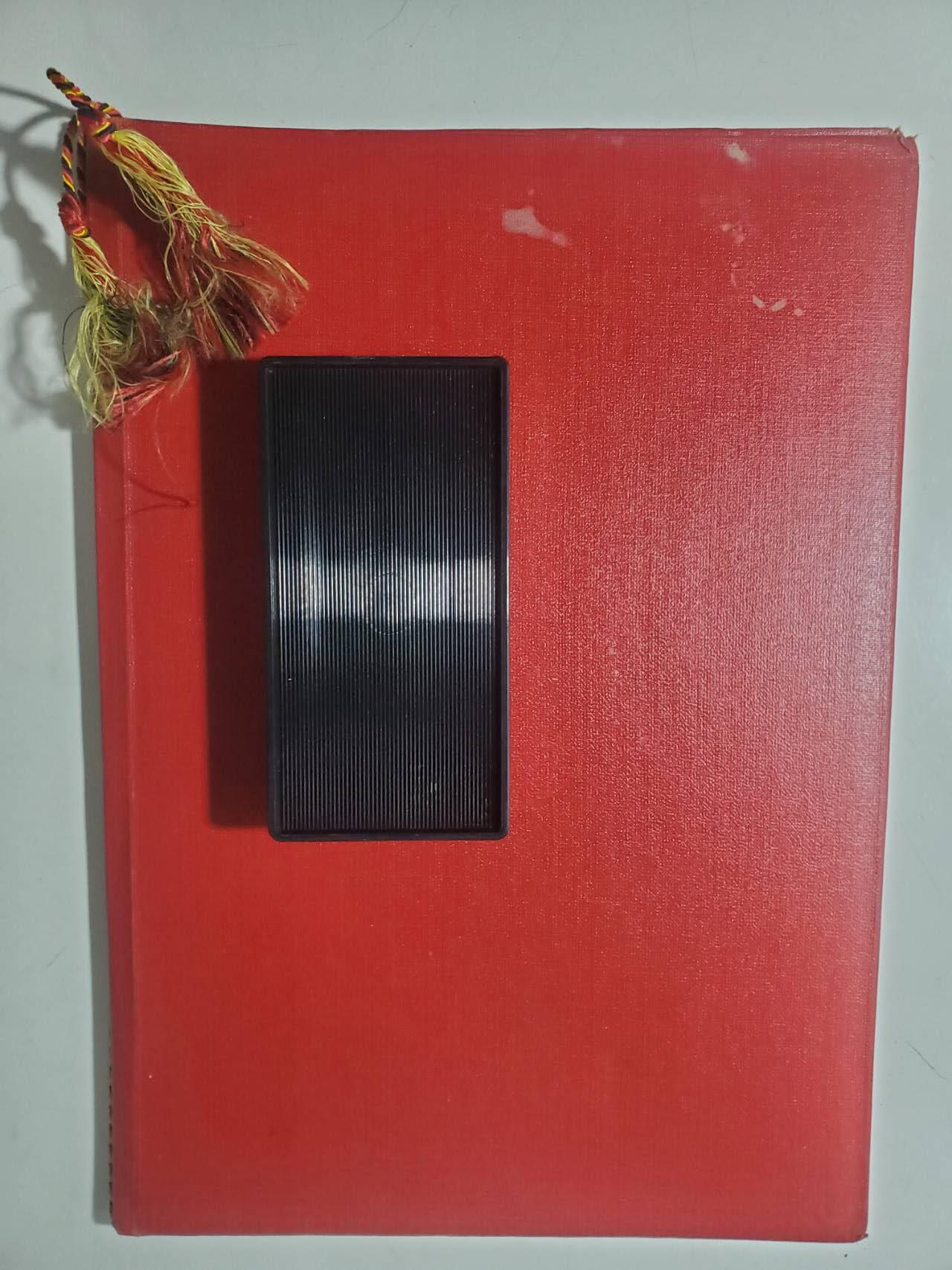 韵星假日军品类拍卖第40期 -- Rimey Holidays Militaria Auction 40 民主德国国家功勋奖章带原盒带证一套 好品无损 最高等级奖章 证少见