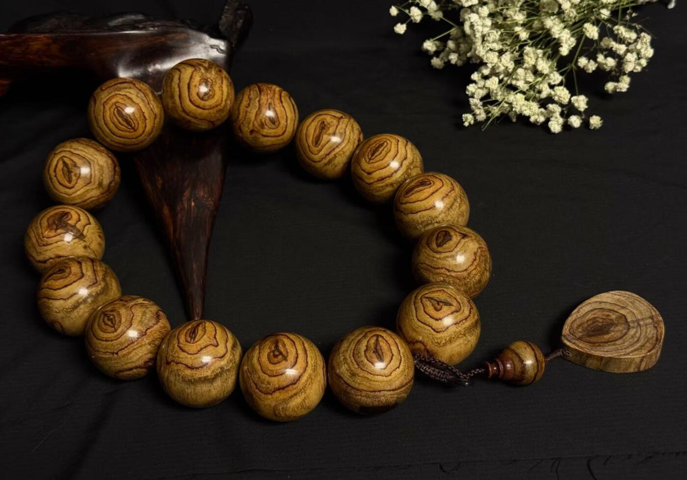 零元拍：继续再来大豪珠，海南黄花梨豪华大手持3.9-4.0/15颗大猪猪手持