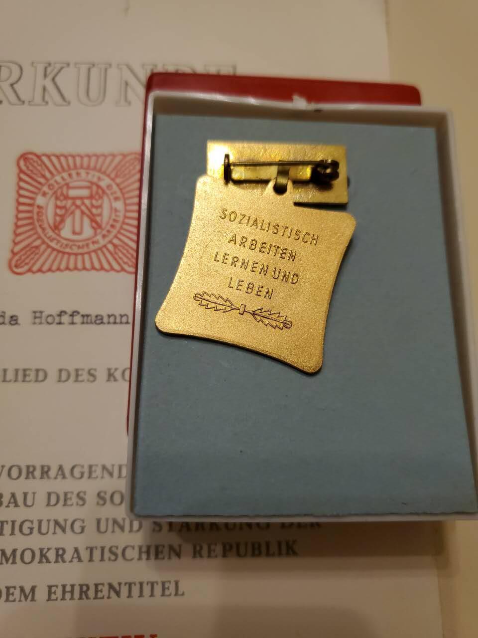 （450件拍品！制服徽章盛宴）罗岚⭐爱藏⭐年前甄选大拍场-店主清仓处理-分享拍场额外现金红包（实体经营）