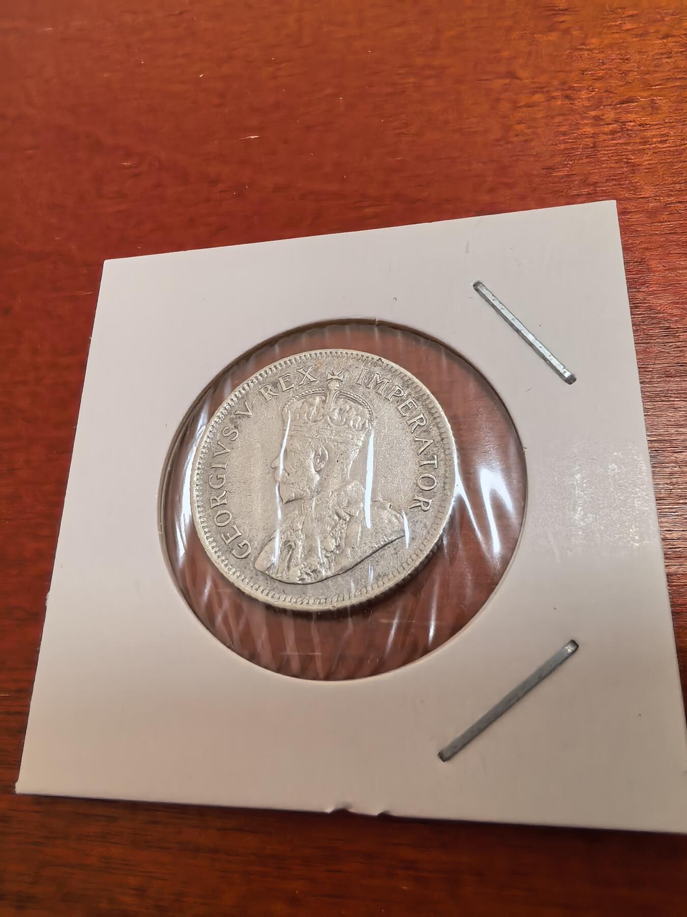 长老汇蛇年精选第九十九场拍卖 1923南非乔治五世1先令银币，5.66克800银，好品，克书60分85美金