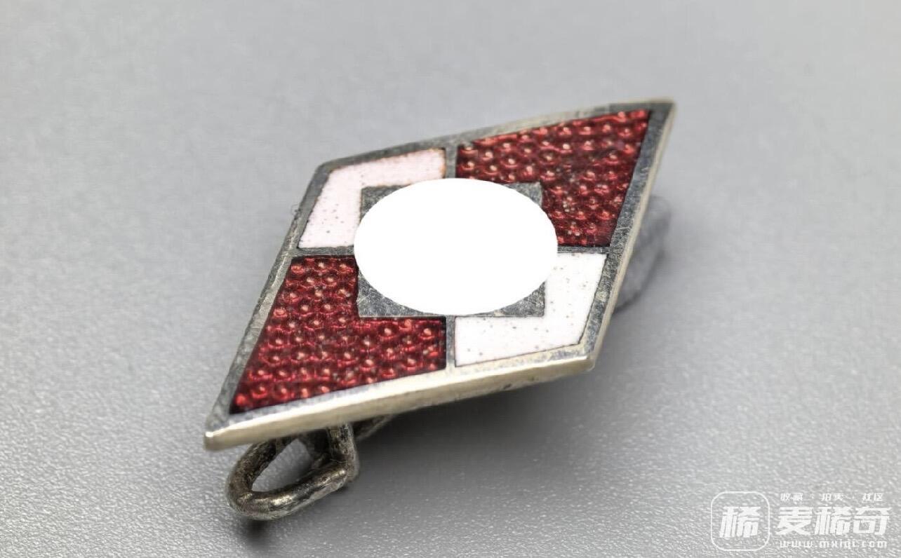 杂勋专场 德国德三HJ青年团徽章，铜镀银珐琅，珐琅完整，背打M1/159标