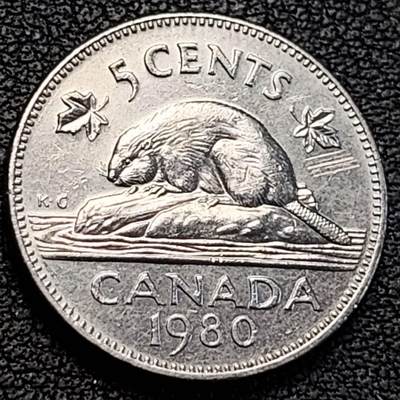 泉币菌-第188场- 迎 情人节专场 本场拍品多 请提前出价（本周五和之前拍的 2月14日发货） - 1980年 加拿大5分镍币 伊丽莎白二世女王 21mm