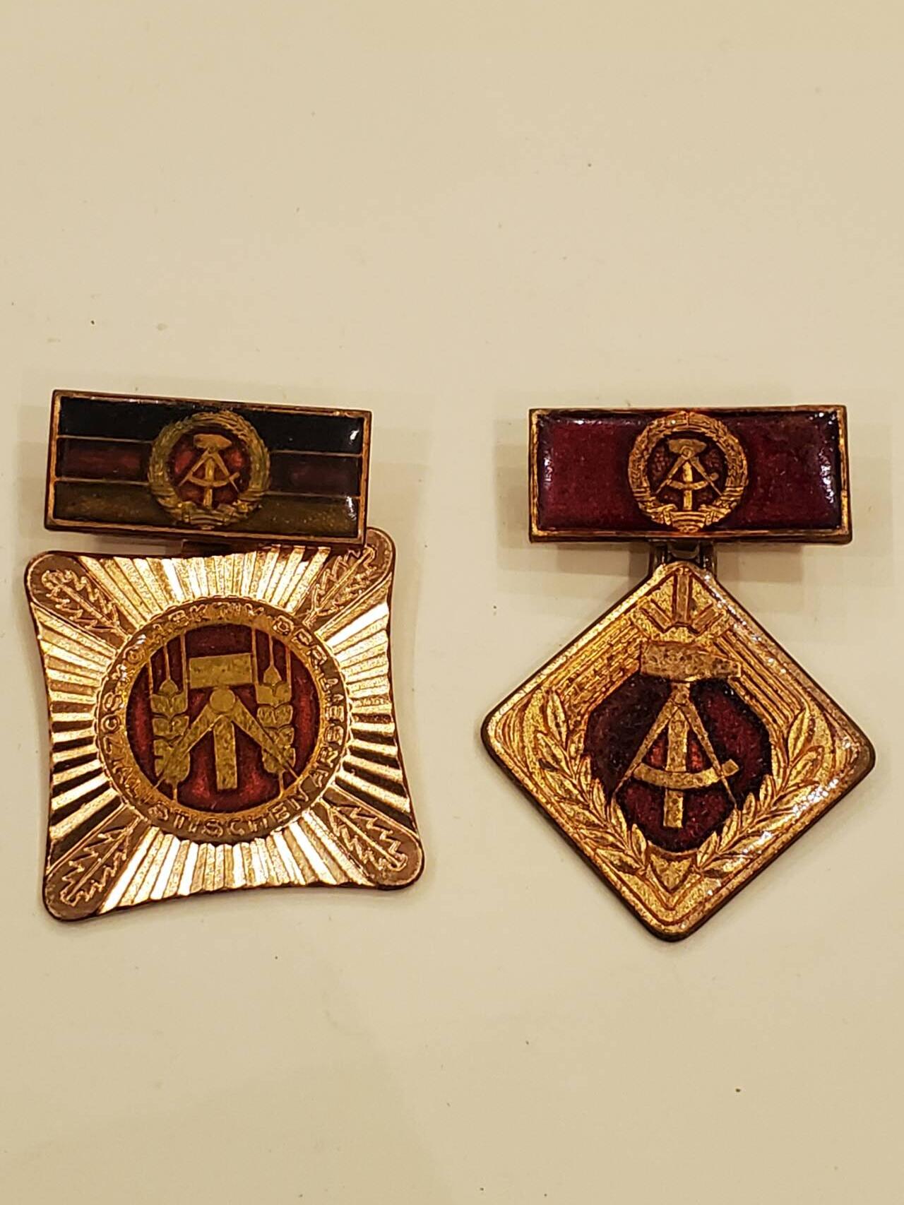 韵星假日军品类拍卖第40期 -- Rimey Holidays Militaria Auction 40 民主德国个人积极劳动分子奖章➕集体劳动荣誉奖章一对