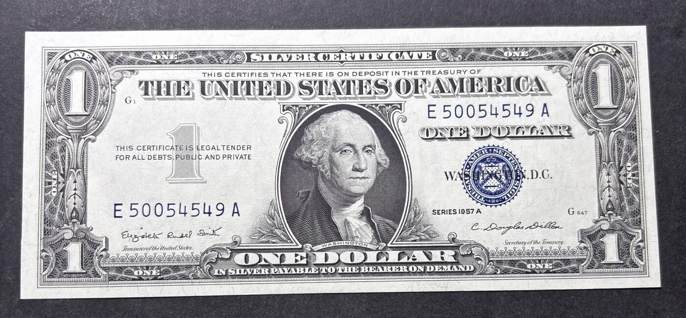 【金马踏春，泉马奔腾】2026 年新年贺岁场，（定于年初五接财神截拍）祝各位老板马到成功，马上有钱，愿岁岁平安喜乐顺遂 少见 1957 年蓝印版美国 1 美元，尾号 549