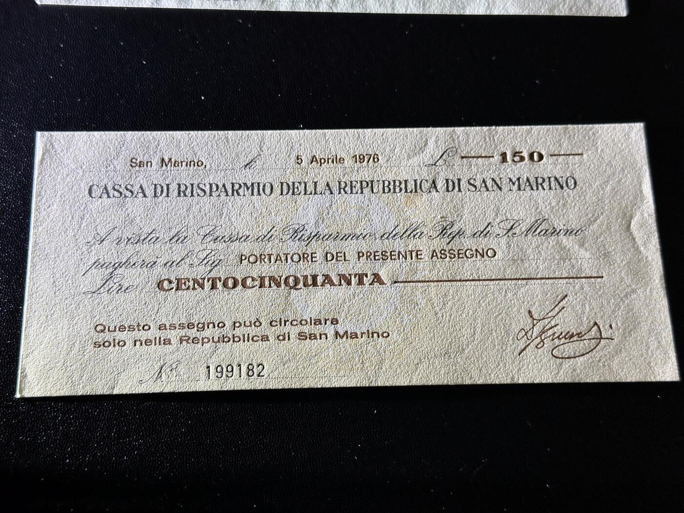 《外钞收藏家》第六百一十期（新年假期场/年后快递恢复正常再发货）（长期征集拍品、欢迎藏友们联系合作） 圣马力诺共和国1976年150里拉官方版钱币稀少 基本全新