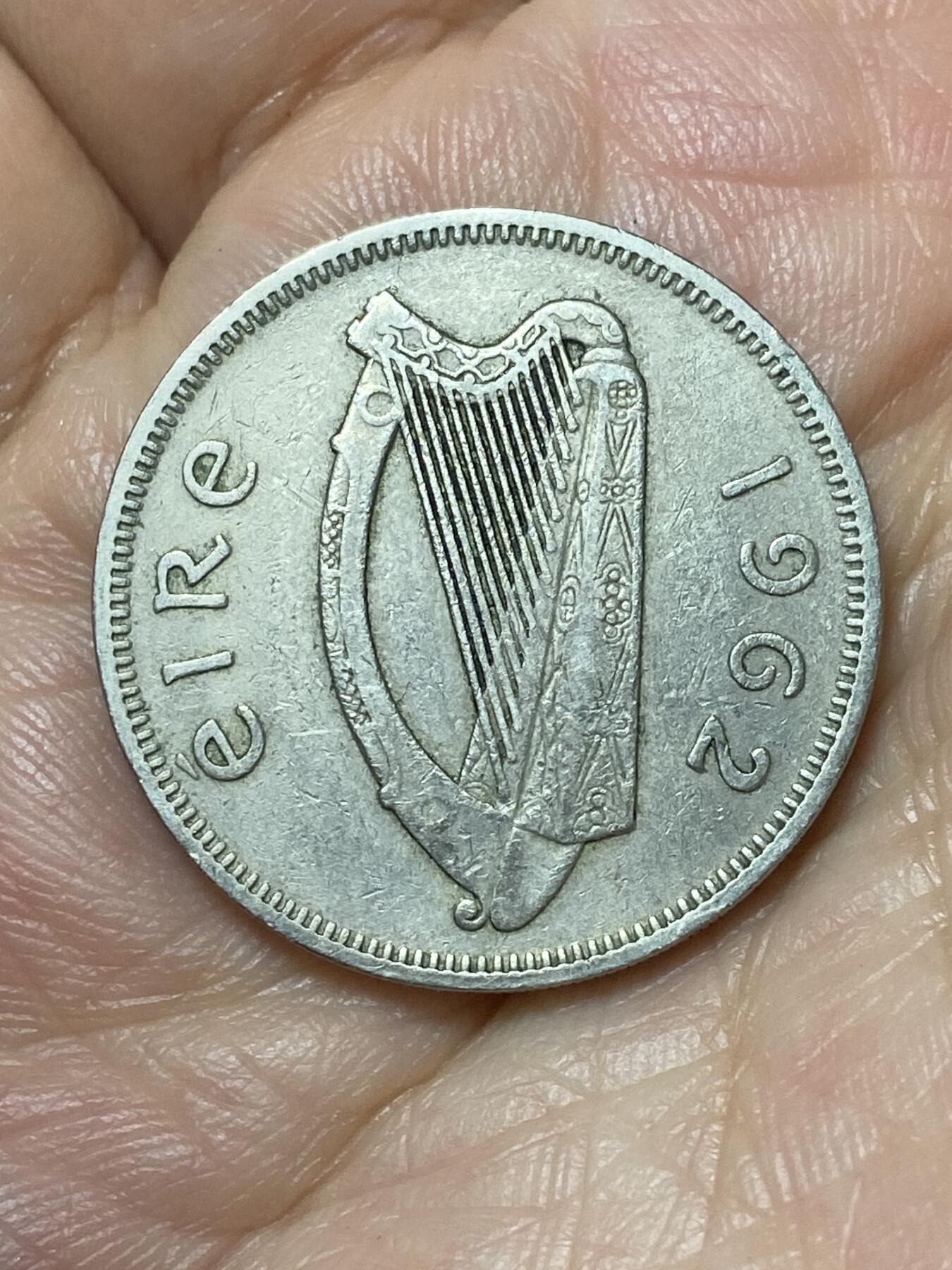 2026年第二十二场(总第一百九十一场）外国好品散币场(免佣金) 爱尔兰🇮🇪1962年1弗洛林(等值2先令，共和国时期第一套第二版)