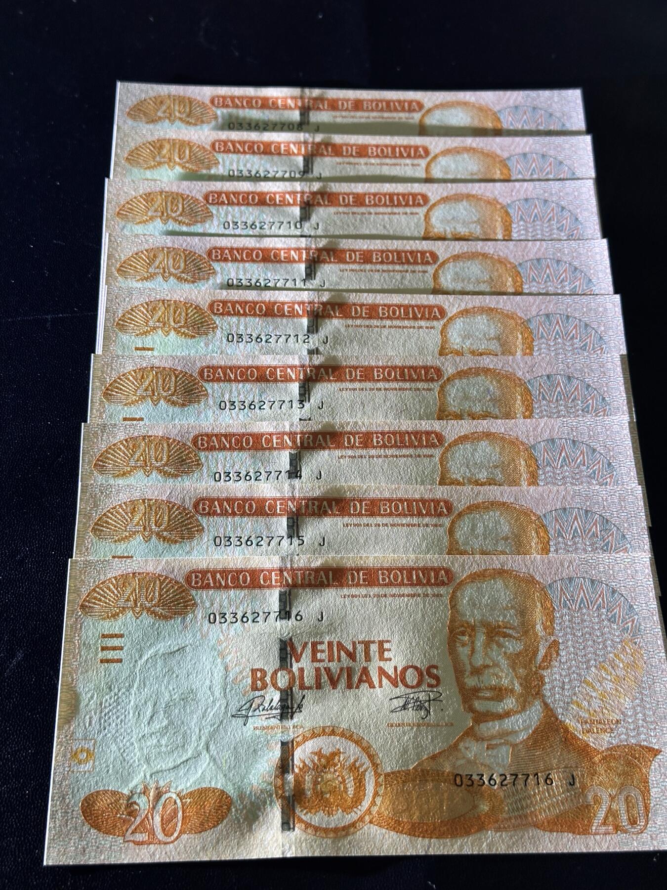 《外钞收藏家》第六百一十期（新年假期场/年后快递恢复正常再发货）（长期征集拍品、欢迎藏友们联系合作）