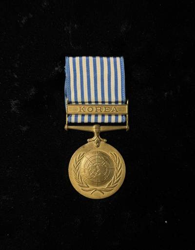 欢庆春节！戎马世界章牌大赏第111期春节大拍 - 联合国朝鲜战争奖章，英语版