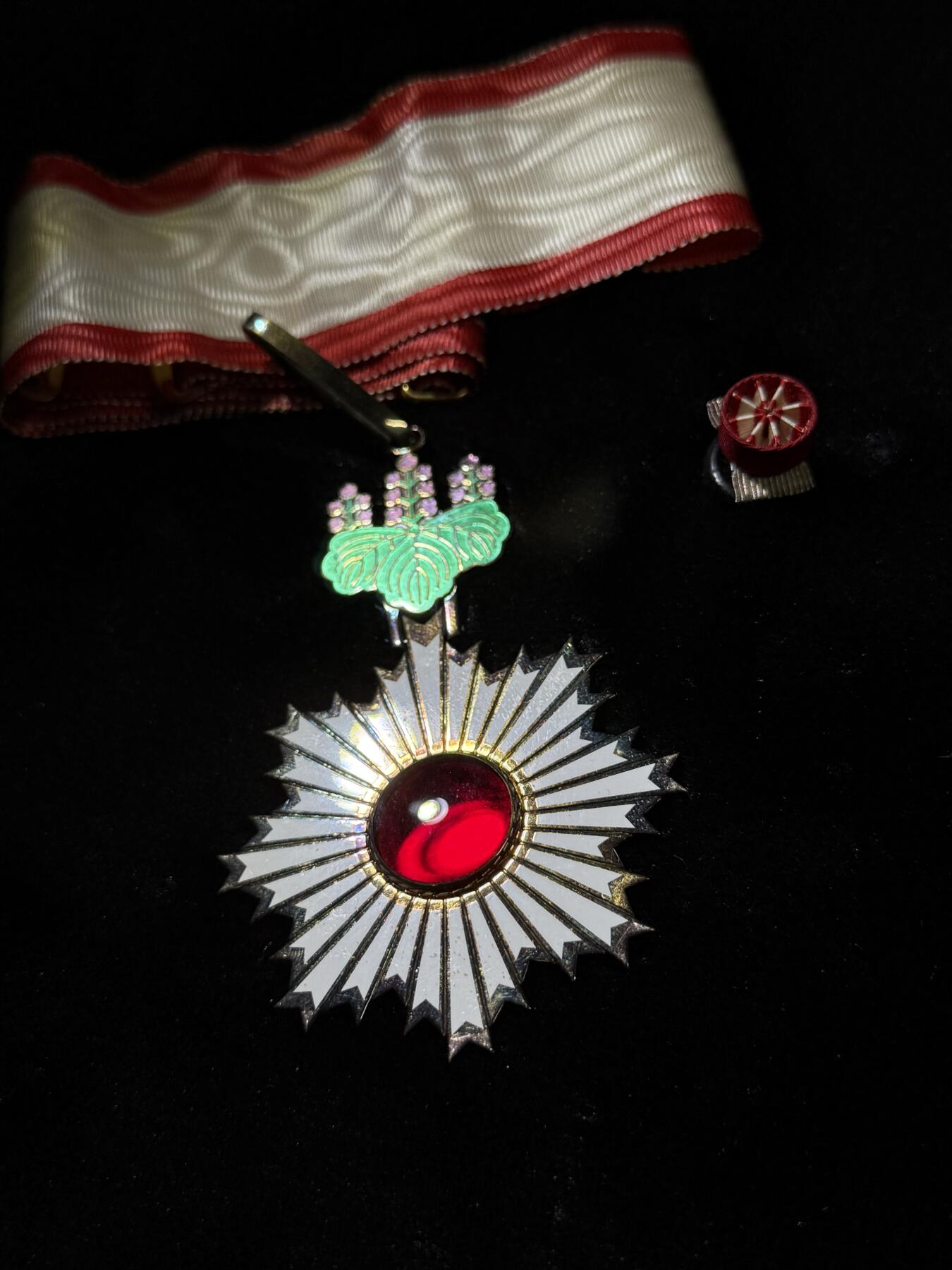 欢庆春节！戎马世界章牌大赏第111期春节大拍 勋三等旭日章