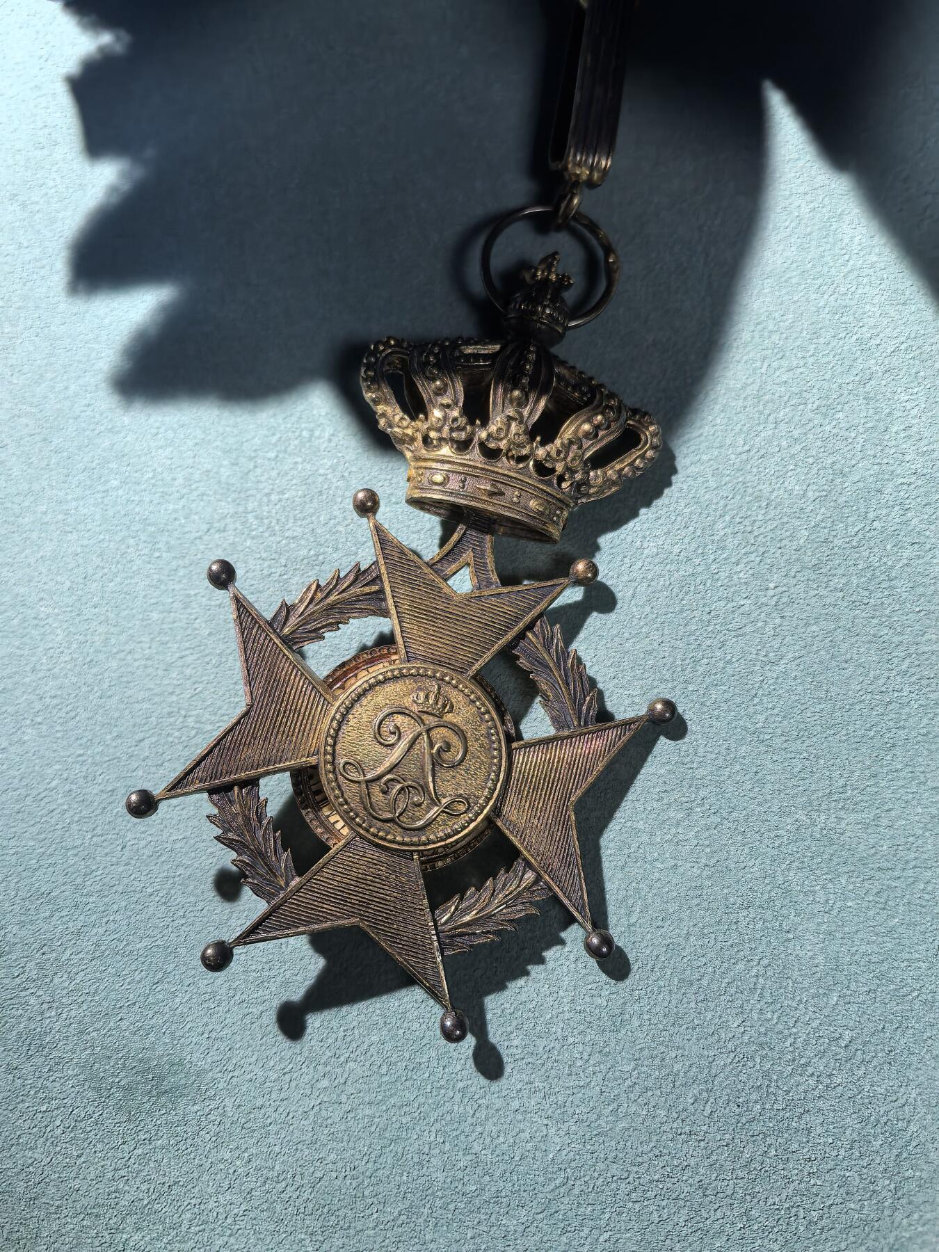 盛世勋华——号角文化勋章邮票专场拍卖第305期 比利时王国大十字级利奥波德二世勋章  原盒带厂标 银质带900银标