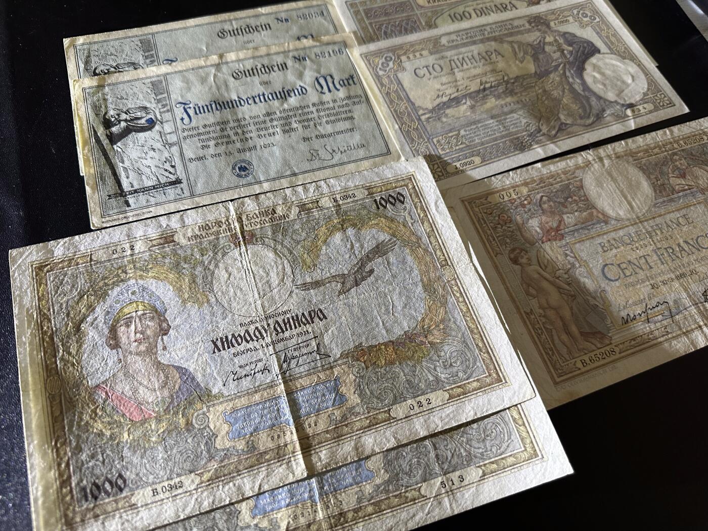 《外钞收藏家》第六百一十期（新年假期场/年后快递恢复正常再发货）（长期征集拍品、欢迎藏友们联系合作） 几个版本法郎 6张一起 非全新 品相如图