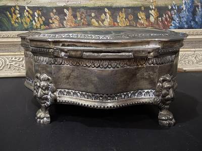 海外回流精品拍卖（五一专场） 法国回流19世纪包银首饰盒（尺寸：15cmX13.5cmX7cm，760.3g，无银标）