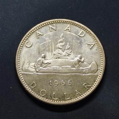 【全场包邮】纯粹捡漏拍503场 - 加拿大1966年女王1元银币【36毫米23.33克80%】