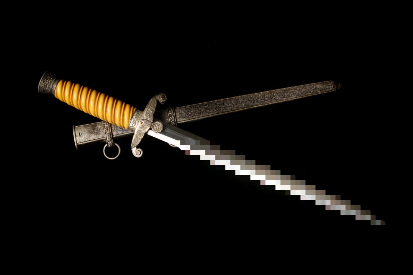 欢庆春节！戎马世界章牌大赏第112期春节大拍  德专场 德国陆军军官匕首，配吊挂带与军官剑穗——霍斯特（Hörster）制造 品相极好