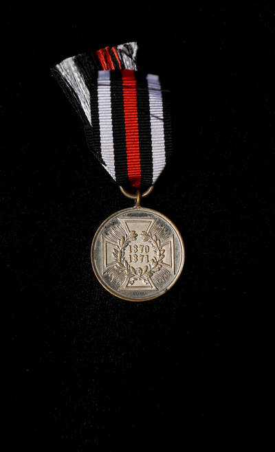 欢庆春节！戎马世界章牌大赏第112期春节大拍  德专场 - 普法战争奖章 非战斗人员版 绶带复刻还用的战斗版