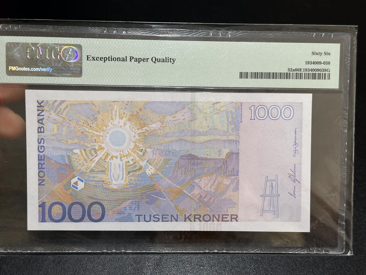 《外钞收藏家》第六百一十期（新年假期场/年后快递恢复正常再发货）（长期征集拍品、欢迎藏友们联系合作） 2001年挪威1000克朗 初版 蒙克 PMG66