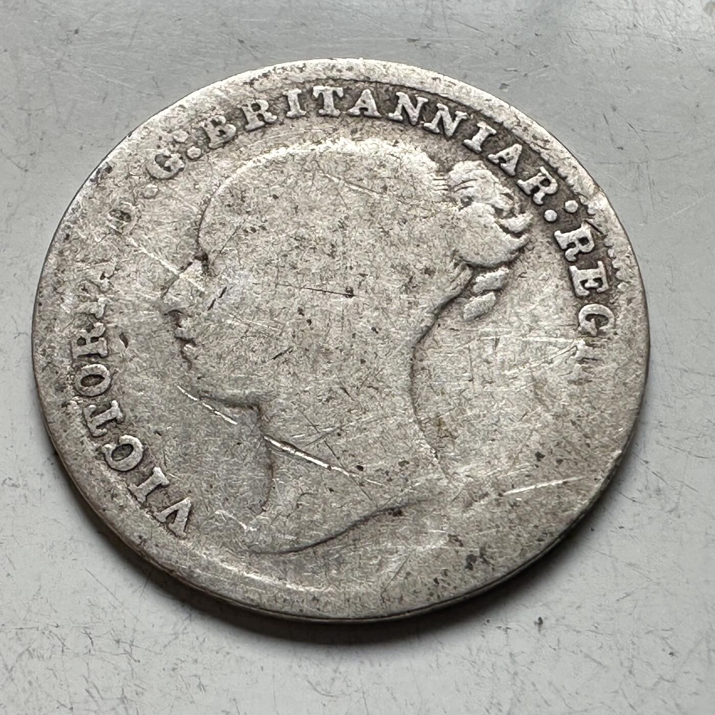 🌹外币初藏🌹🐯2026年第19场 快递已停，正月十五后再发 英国1879年三便士银币 92.5%高银