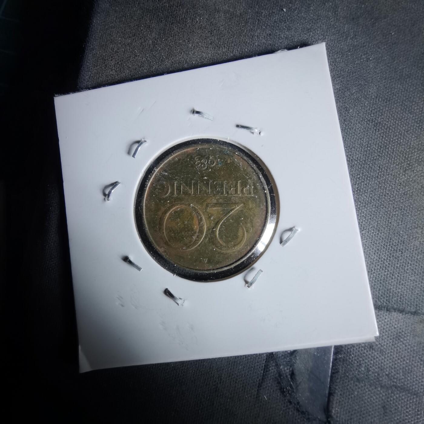 沼泽如烟--第991场 东德1983年20芬尼