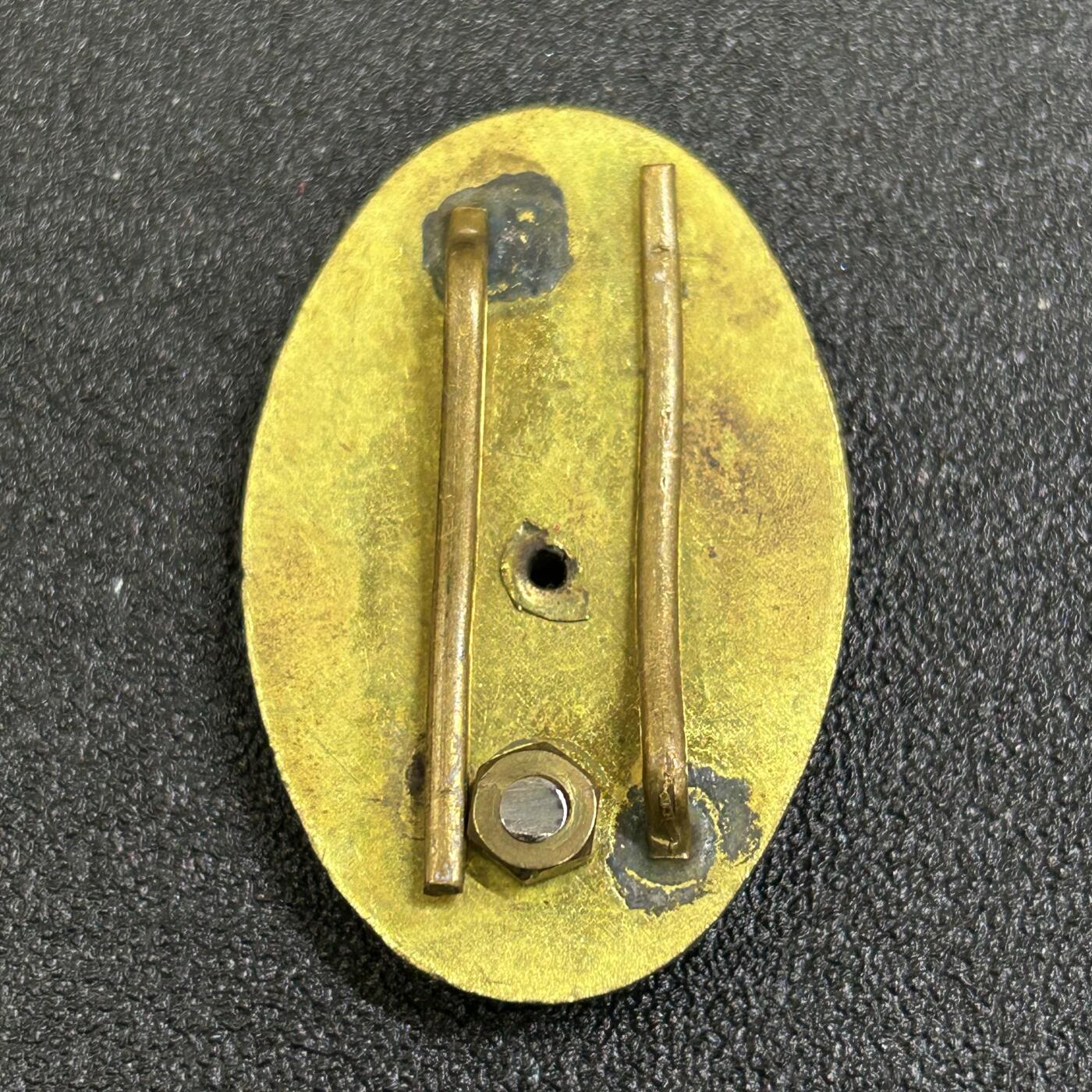 西秦中古拍卖第七十七期 2026马年新春专场 本场拍品年初九发出 匈牙利人民军2级优秀士兵证章