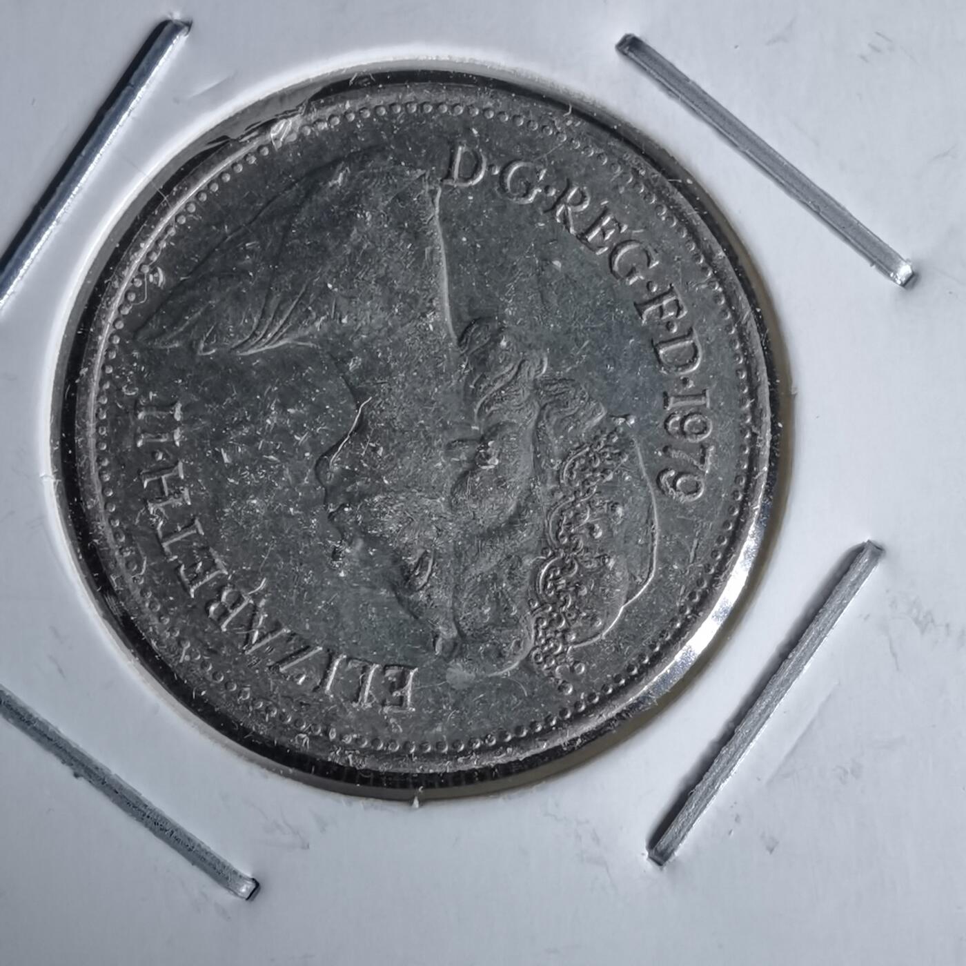 沼泽如烟--第991场 英国1979年5便士