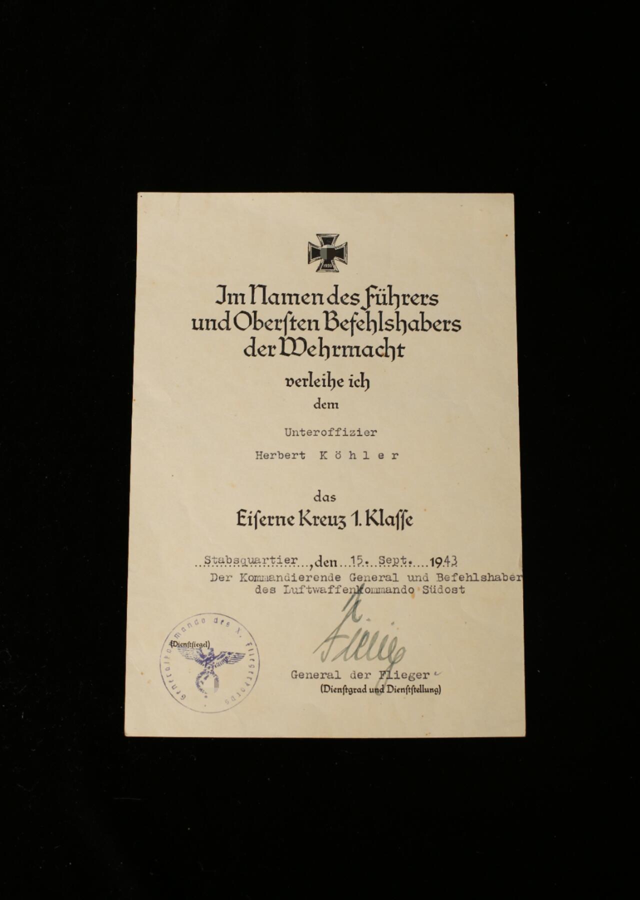 欢庆春节！戎马世界章牌大赏第112期春节大拍  德专场 空军航炮手 赫伯特·克勒的一级铁十字勋章证书  由罕见的奥地利人  空军上将亚历山大·勒尔 亲笔签名