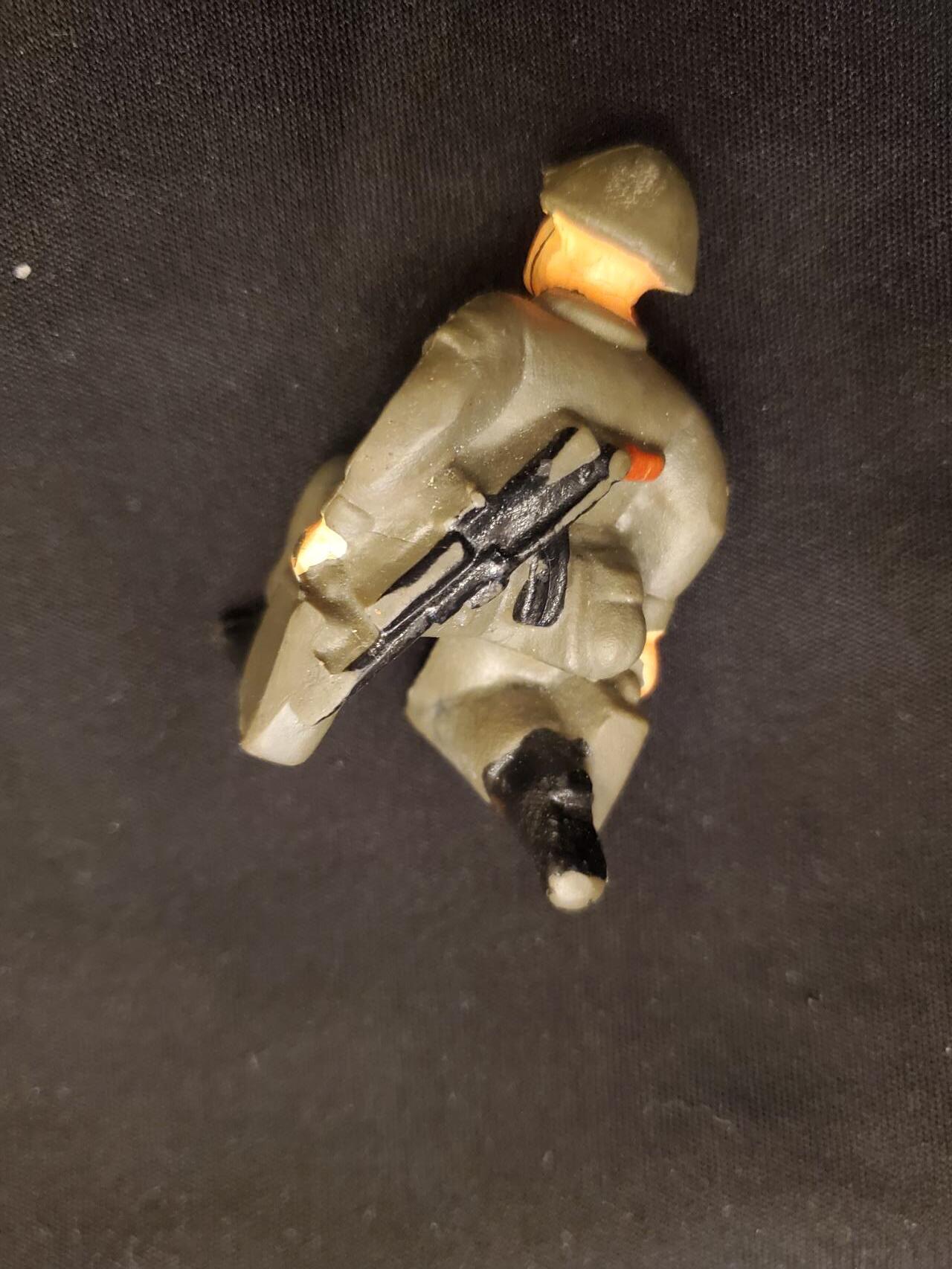 （450件拍品！制服徽章盛宴）罗岚⭐爱藏⭐年前甄选大拍场-店主清仓处理-分享拍场额外现金红包（实体经营） 民主德国原品兵人 akm武器 非后期复刻