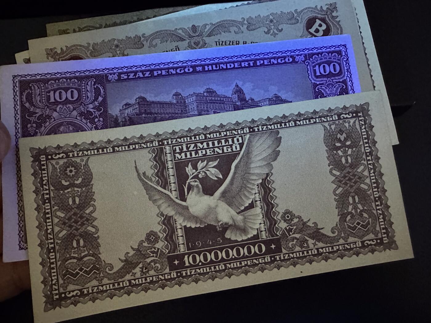 《外钞收藏家》第六百一十期（新年假期场/年后快递恢复正常再发货）（长期征集拍品、欢迎藏友们联系合作）