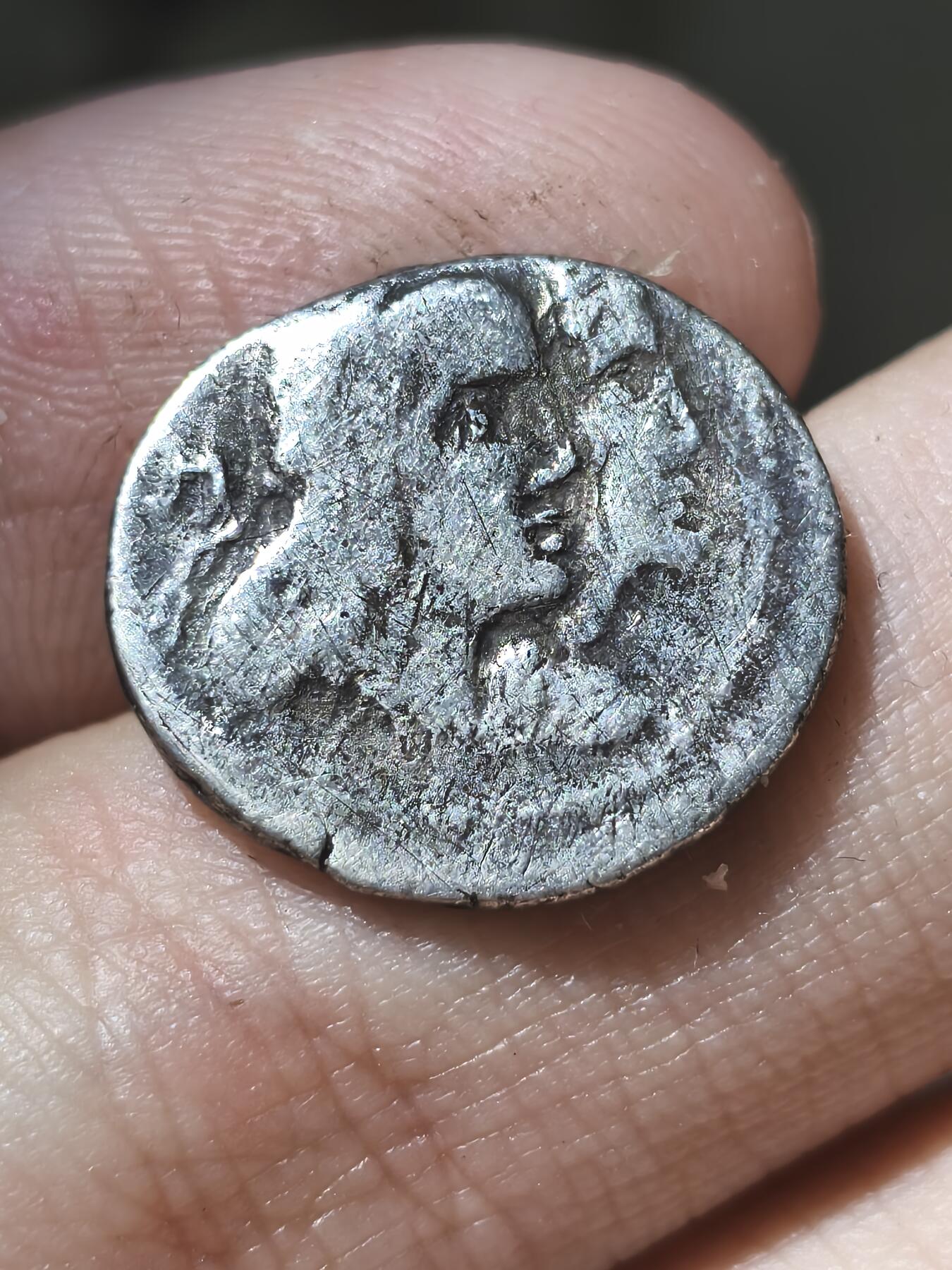 星盘世界钱币二月二十一日初五 世界古典币春节精品大拍 祝各位藏友马年大吉-新年新气象！ 稀有精品！纳巴泰王国-历史名城：佩特拉造币 奥博达斯二世与哈加鲁一世 纳巴泰铭文清晰 写有第16年（公元前15/4年）铭文：纳巴泰人的奥博达斯国王 喜欢佩特拉的不要错过