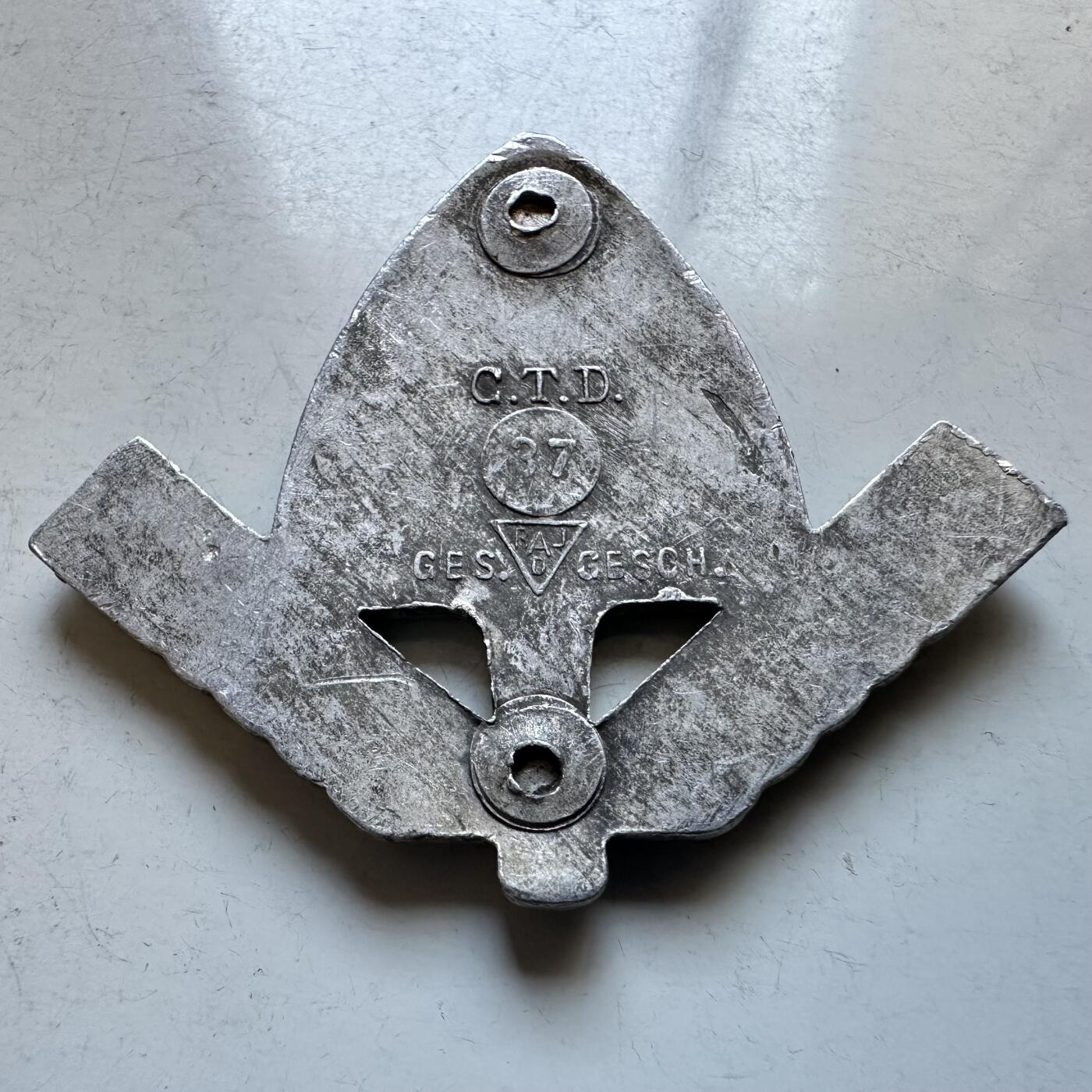 🌹外币初藏🌹🐯2026年第19场 快递已停，正月十五后再发 德国1939年NSKK国家社会主义汽车军团盾形徽章 