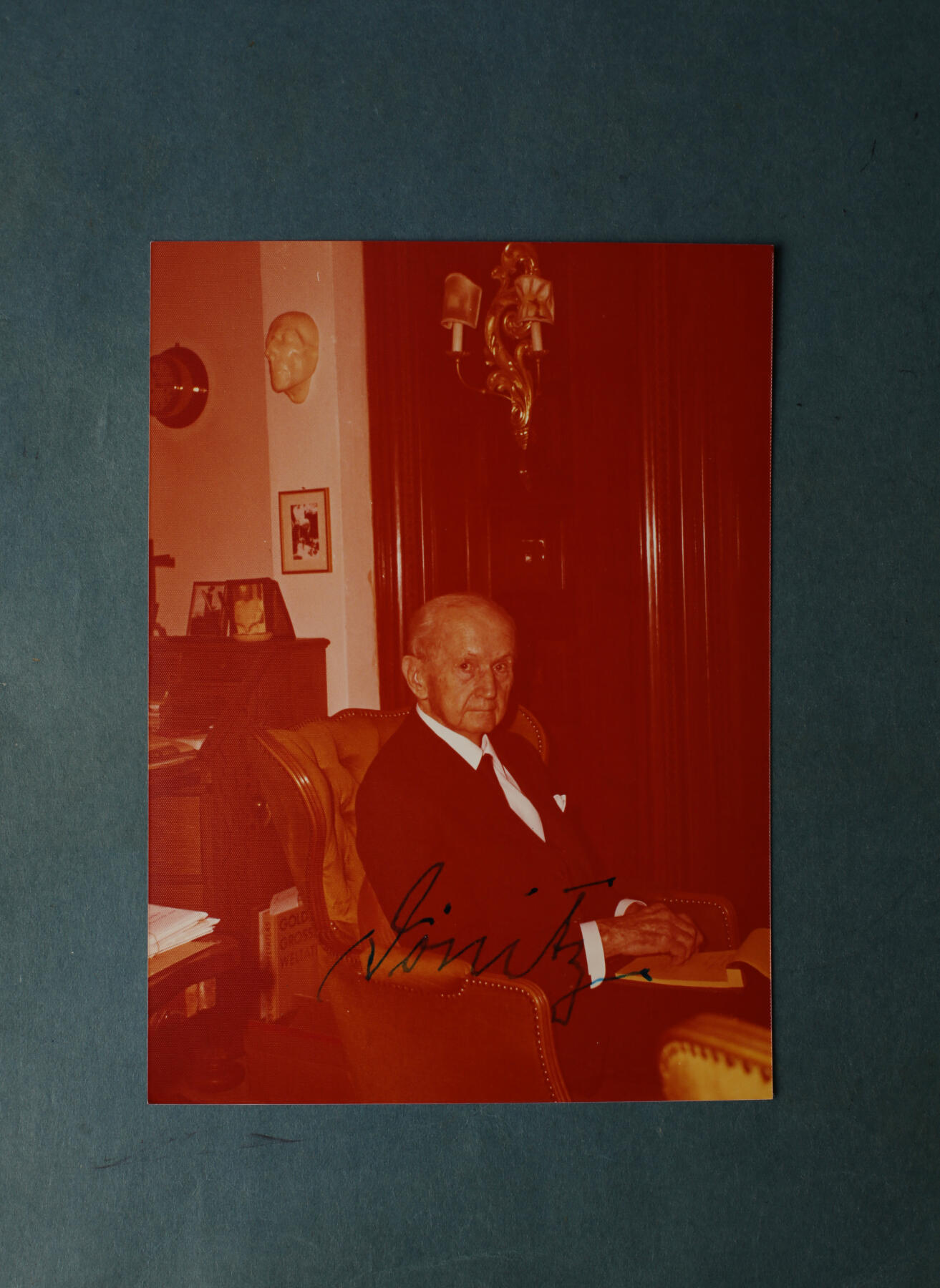 欢庆春节！戎马世界章牌大赏第112期春节大拍  德专场 海军元帅邓尼茨的战后签名