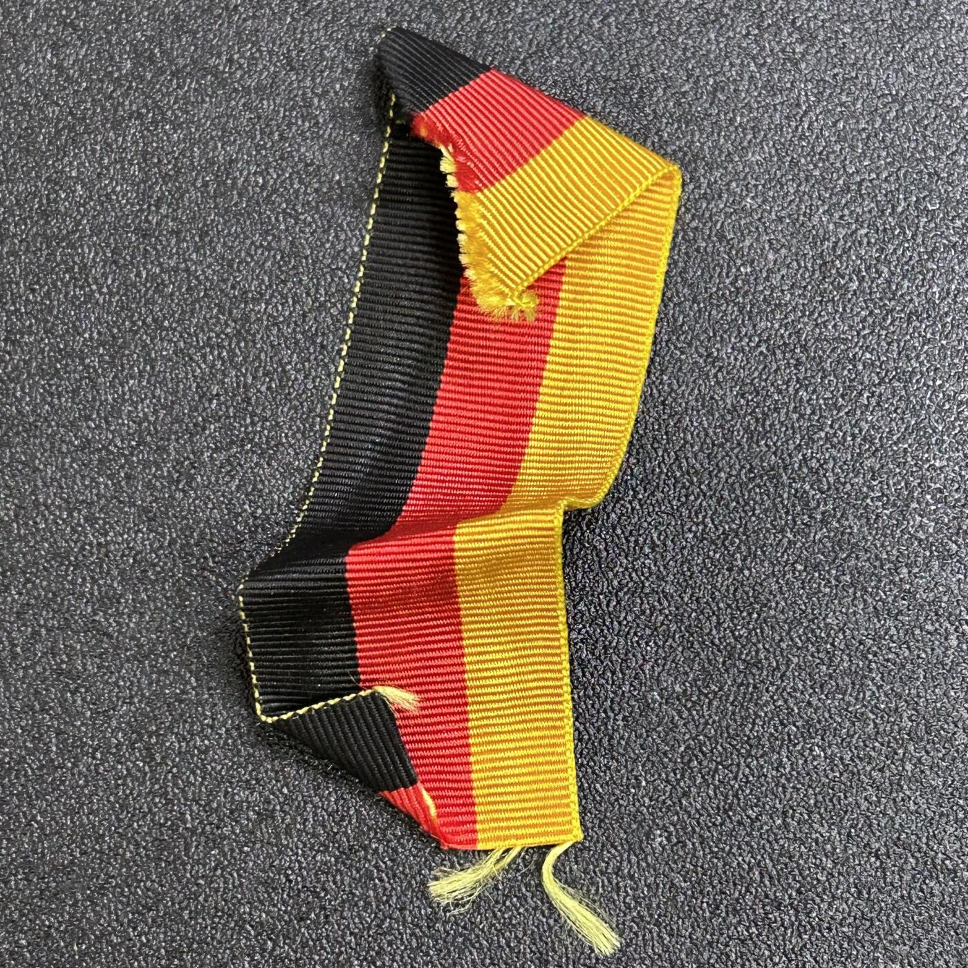 西秦中古拍卖第七十七期 2026马年新春专场 本场拍品年初九发出 德国或者比利时奖章绶带