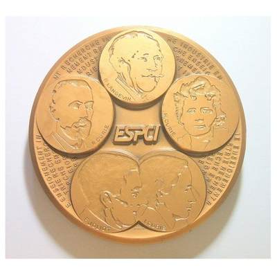 【艺术】法国艺术大章 大科学家居里夫人家族5人 高浮雕精制超大铜章 72MM 273克 - 【艺术】法国艺术大章 大科学家居里夫人家族5人 高浮雕精制超大铜章 72MM 273克