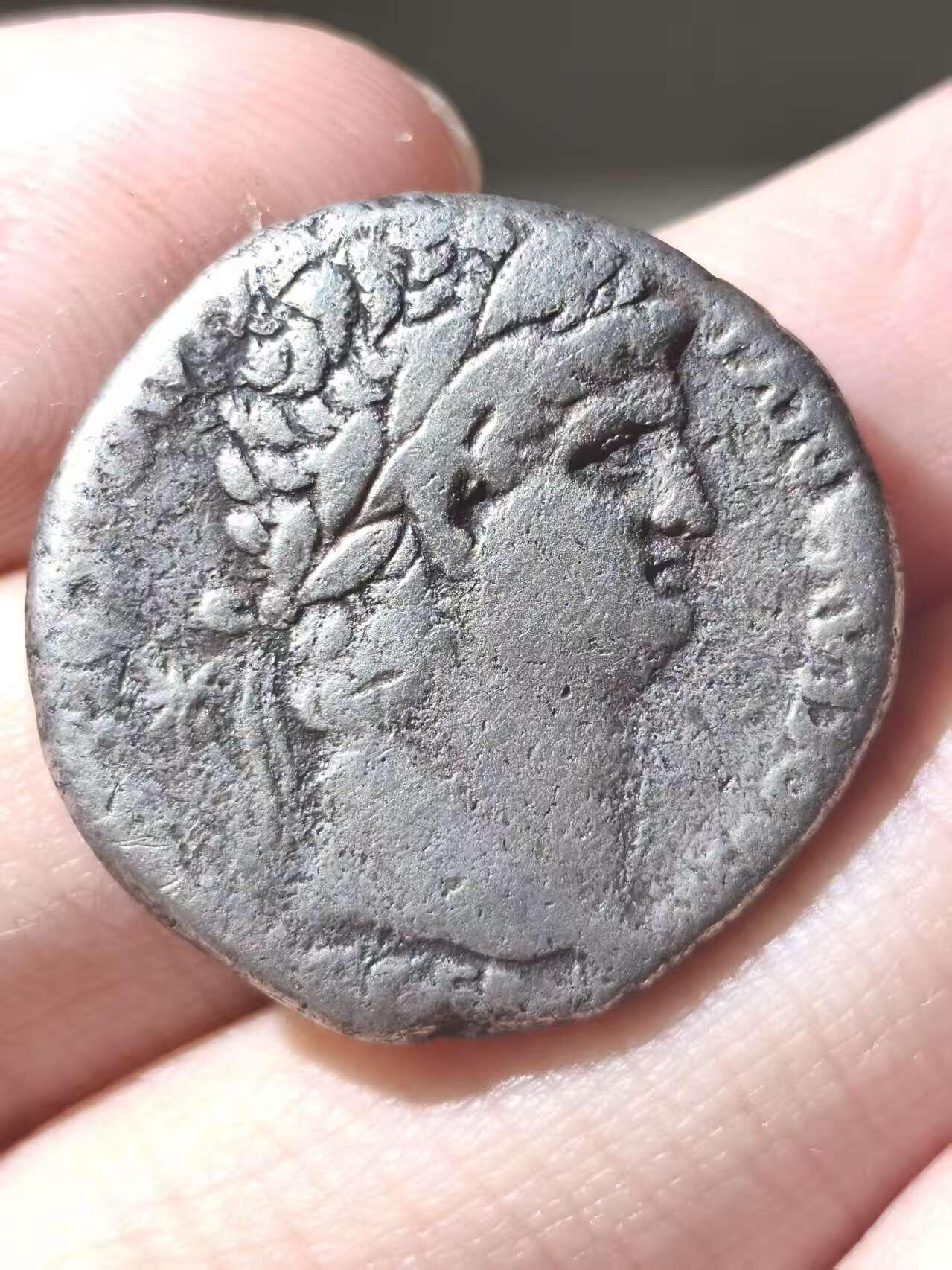 星盘世界钱币二月二十一日初五 世界古典币春节精品大拍 祝各位藏友马年大吉-新年新气象！ 小名誉！古罗马帝国- 尼禄4德拉克马大银币 高纯度 63-68年 特发追思-克劳狄乌斯 八芒星面尼禄头与克劳狄乌斯头像 拉丁铭文： DIVOS CLAVD AVG GERMANIC PATER AVG