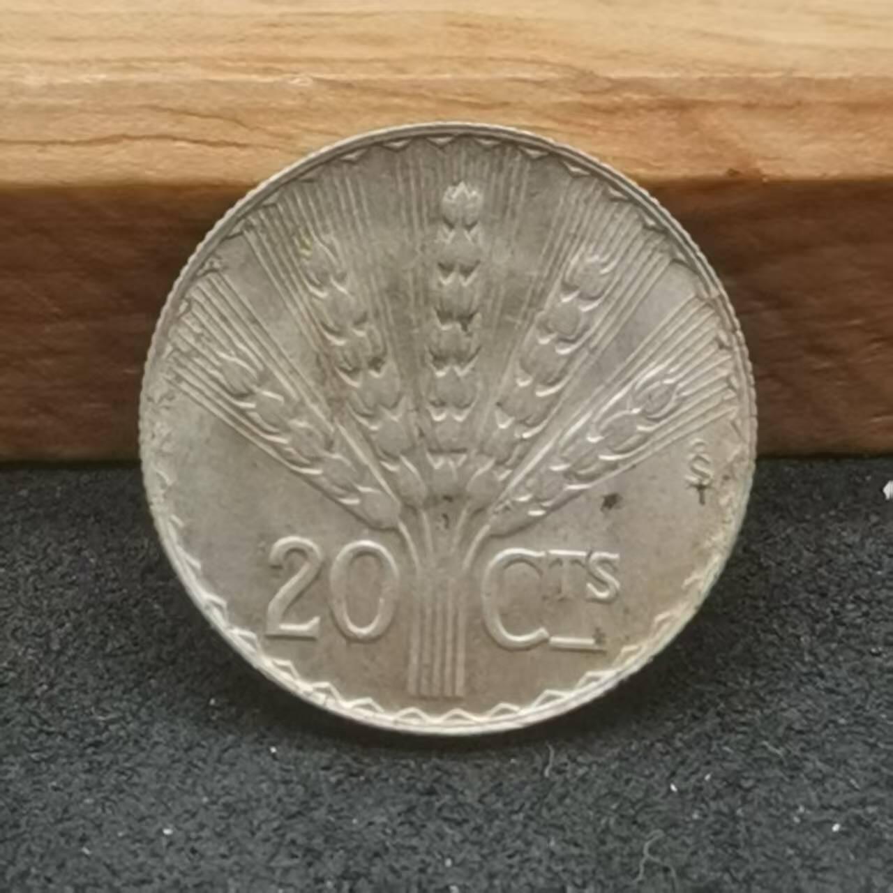 乌拉圭1920/1942年银币