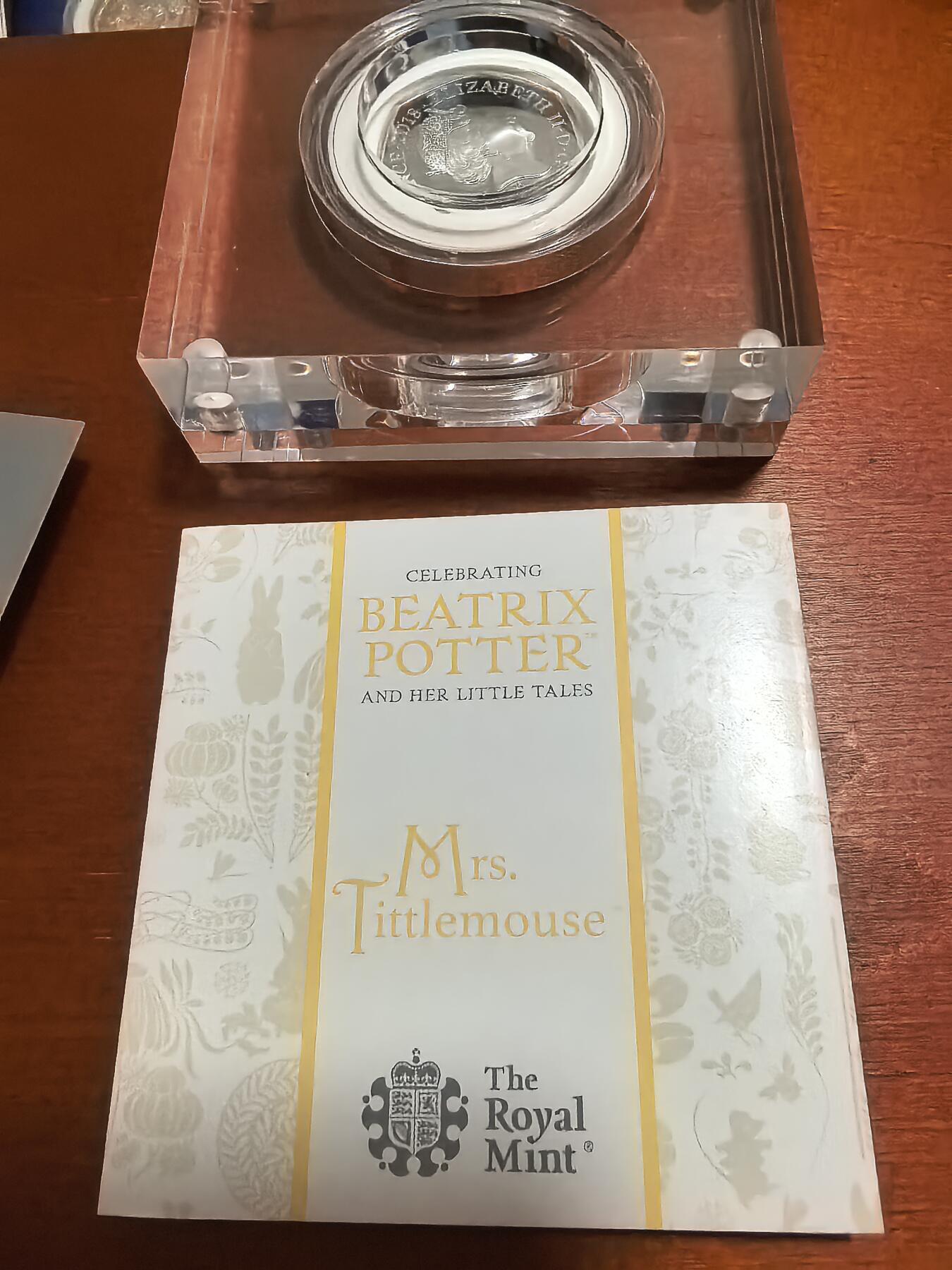 长老汇蛇年精选第一百场拍卖 2018英国彼得兔系列老鼠迪特夫人50便士精制彩色银币，原盒证