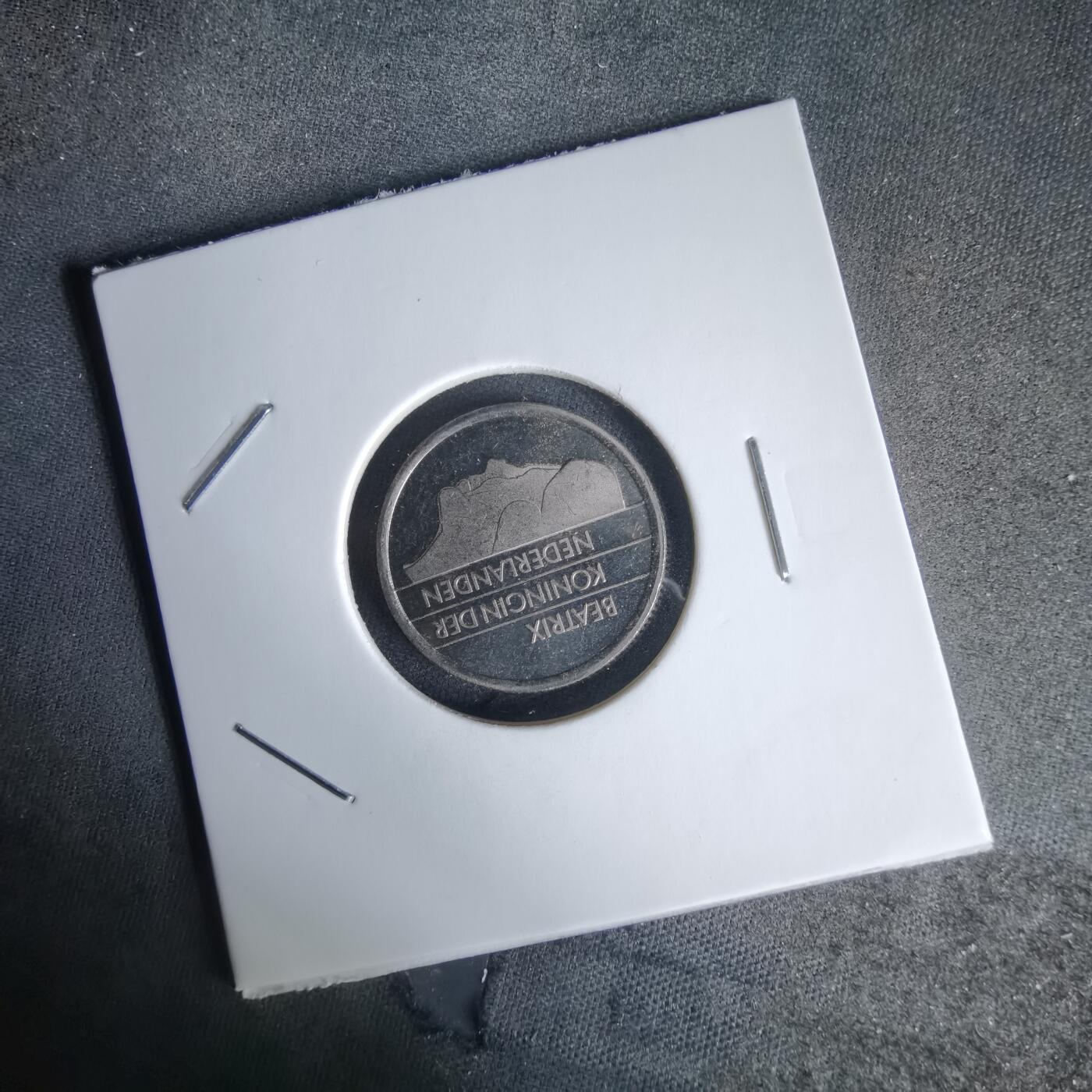 沼泽如烟--第991场 荷兰1987年25分