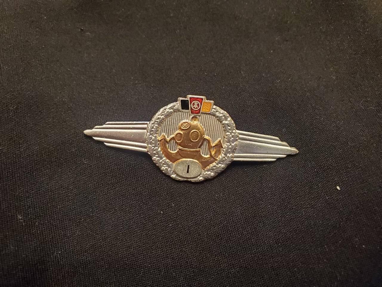 （450件拍品！制服徽章盛宴）罗岚⭐爱藏⭐年前甄选大拍场-店主清仓处理-分享拍场额外现金红包（实体经营） 民主德国1960早期潜水技能章 转轮版本