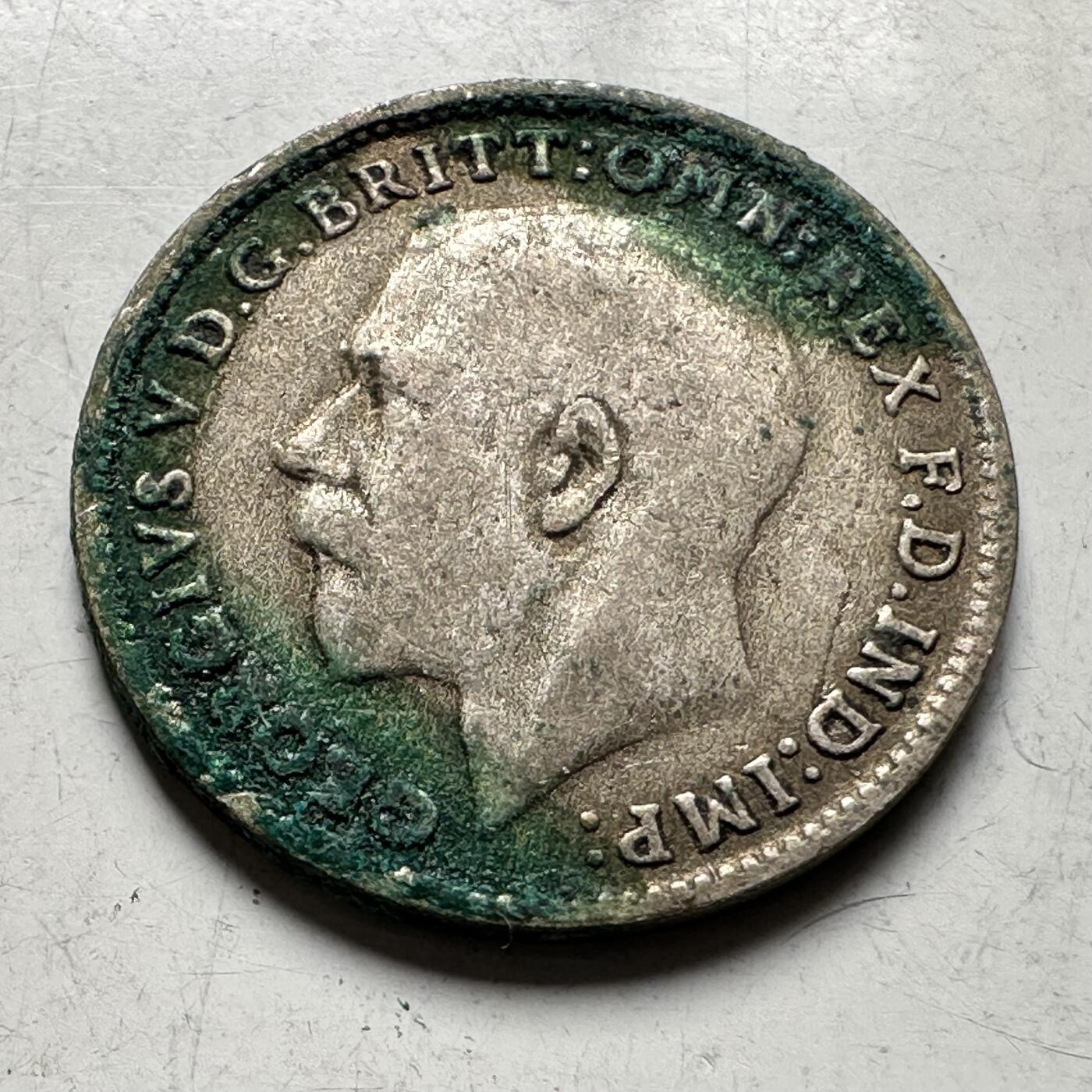 🌹外币初藏🌹🐯2026年第19场 快递已停，正月十五后再发 英国1921年三便士银币 1.41克50%银 b