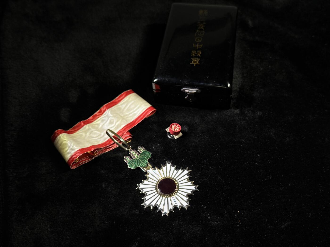 欢庆春节！戎马世界章牌大赏第111期春节大拍 勋三等旭日章