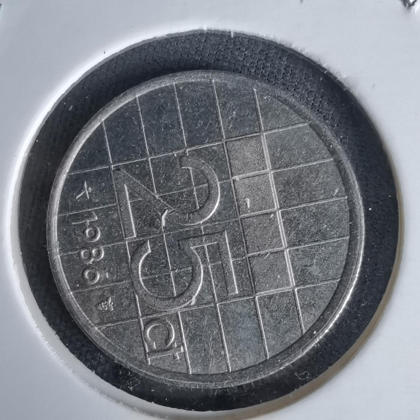 沼泽如烟--第991场 荷兰1986年25分