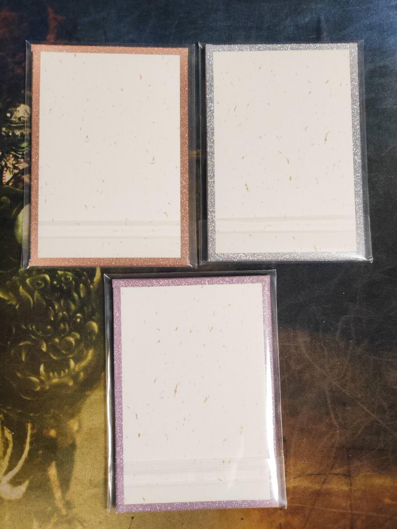 周四第100期阳大大卡牌拍卖第100期（持续收拍品，周六晚上九点截拍，进群福利早知道） 小花瓣艺术文创 色纸3张