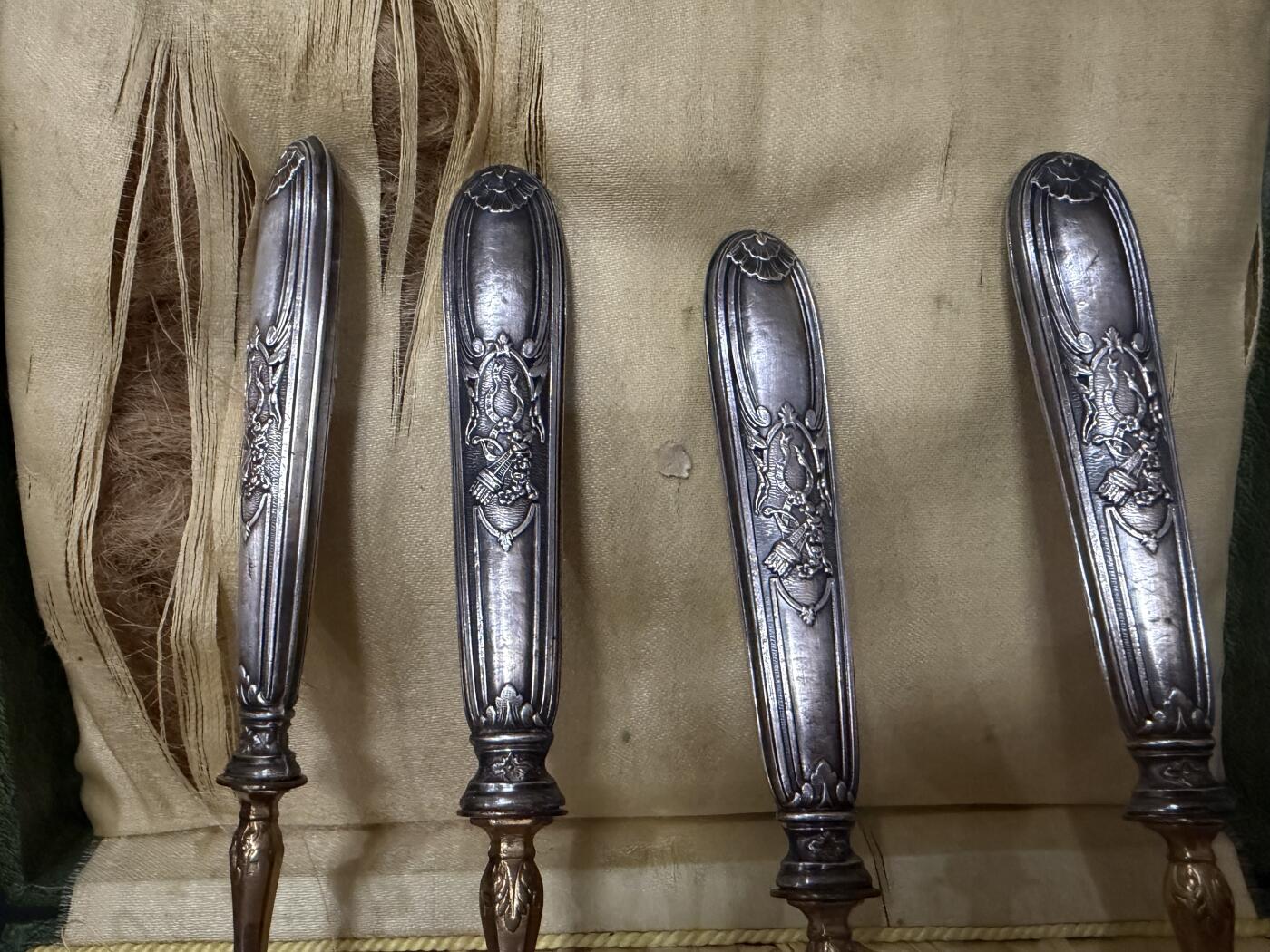 海外回流春节精品专场（一） 法国回流19世纪纯银餐具一套（左起尺寸：19cm，18cm，16.8cm，17.5cm，重：162.7g，有银款）