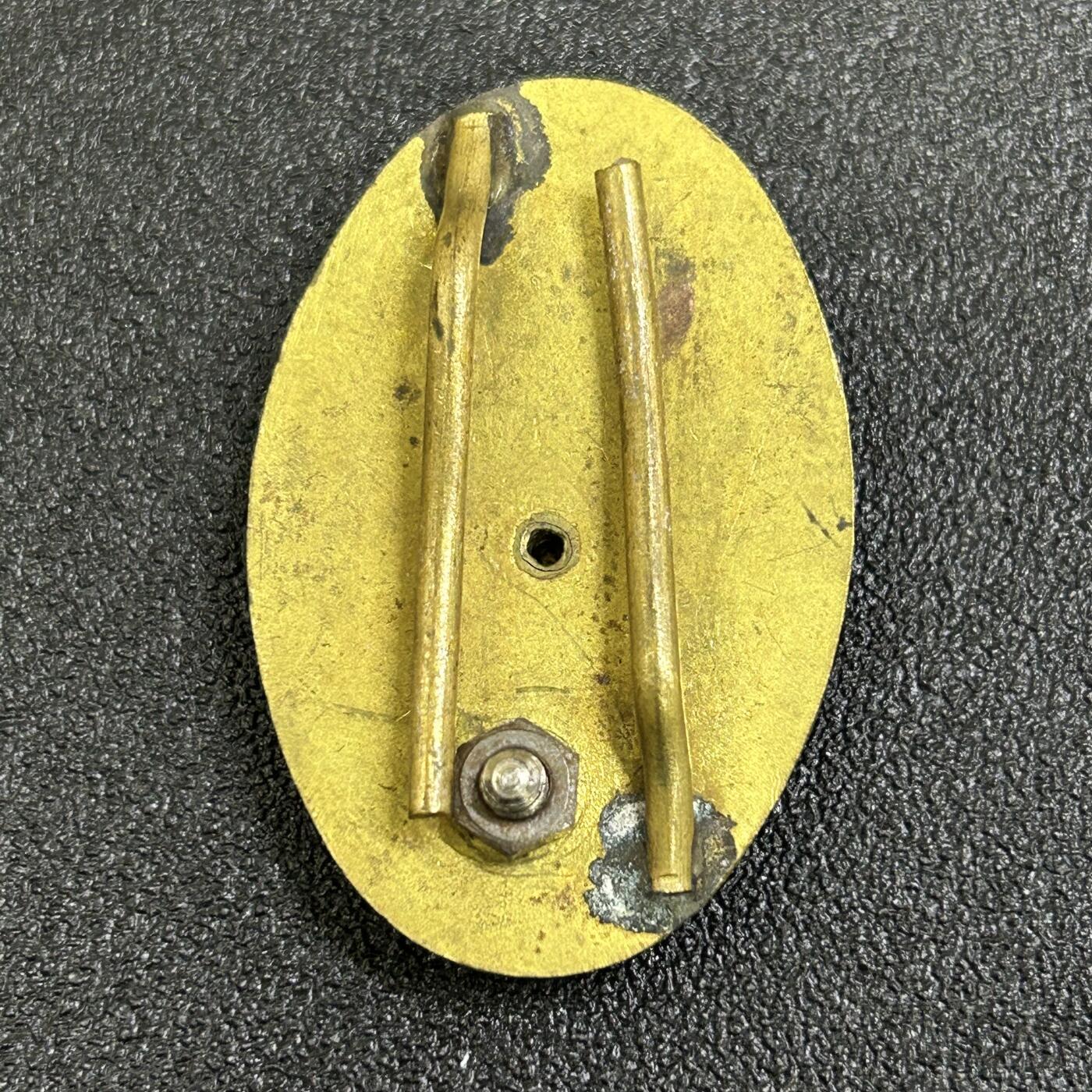 西秦中古拍卖第七十七期 2026马年新春专场 本场拍品年初九发出 匈牙利人民军1级士兵技能证章